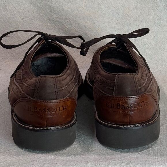G.H. Bass & Co. Wingtip Oxford Suede Shoes Mens Size 10M - Picture 10 of 16